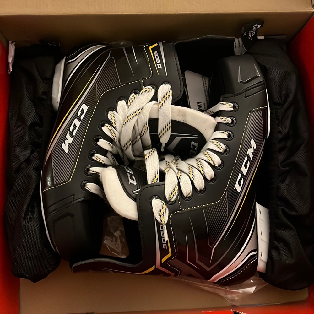 CCM TACKS Hockey Skates (used 1X)